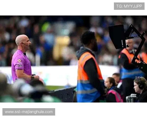 英超VAR规则微调，主裁判现场解释成新规