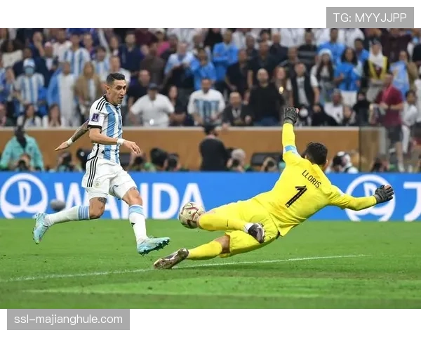 社论:VAR回看长耗时,是否在扼杀足球比赛转换的突发美感?